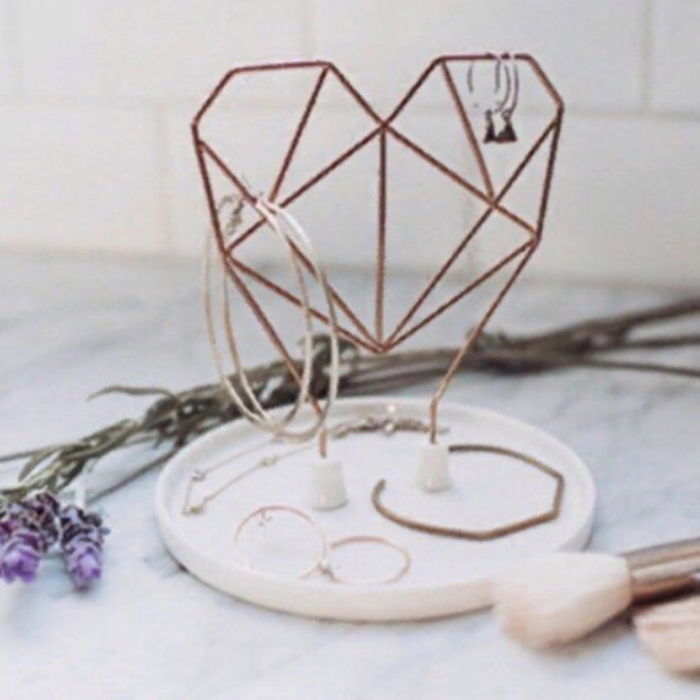 Heart Rose Gold Wire Jewelry Holder